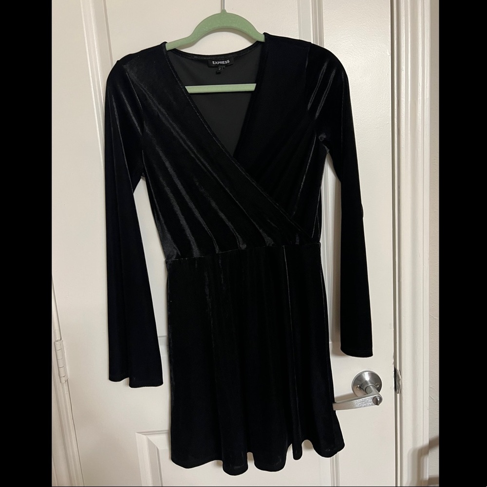 Black express dress